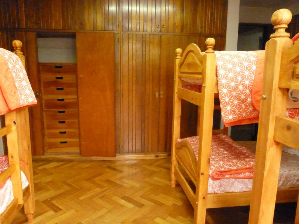 Hostel De Los Artistas เมนโดซา ภายนอก รูปภาพ