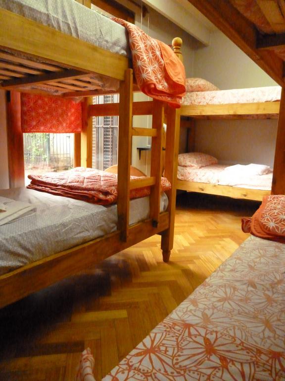 Hostel De Los Artistas เมนโดซา ภายนอก รูปภาพ