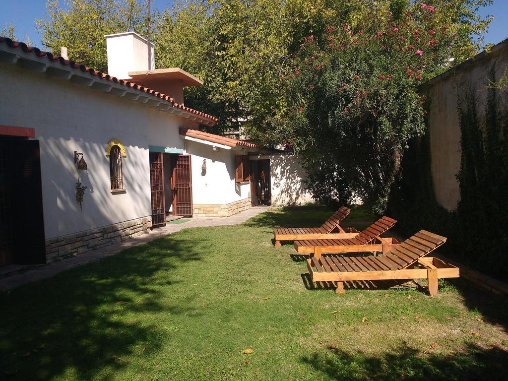 Hostel De Los Artistas เมนโดซา ภายนอก รูปภาพ