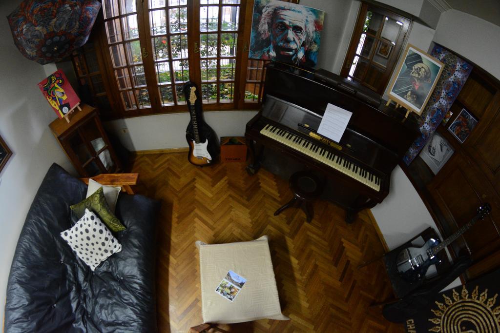 Hostel De Los Artistas เมนโดซา ภายนอก รูปภาพ