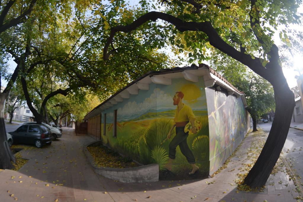 Hostel De Los Artistas เมนโดซา ภายนอก รูปภาพ